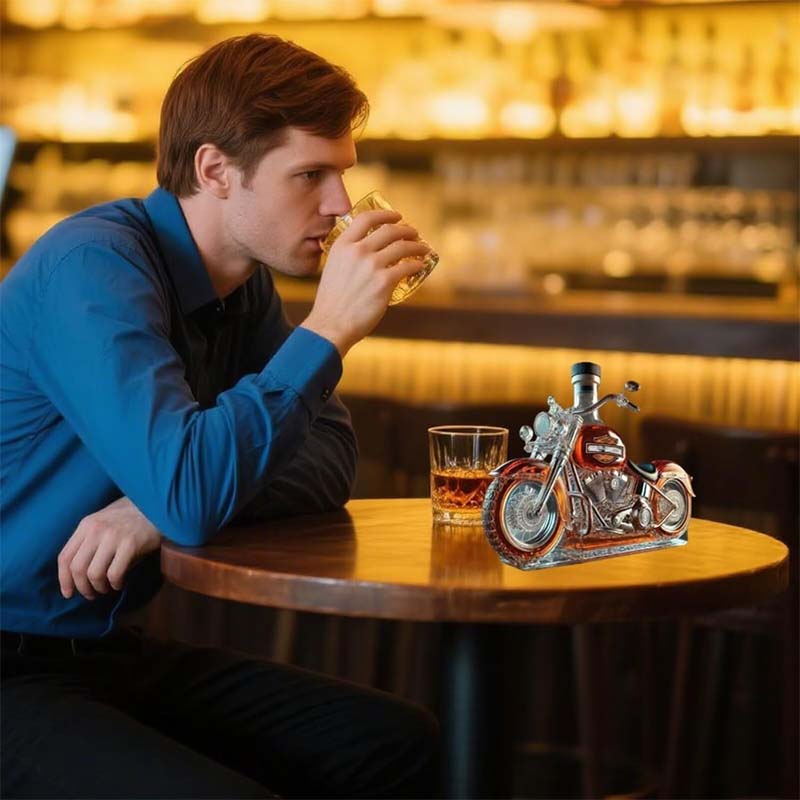 Kreativ motorsykkel glass vinflaske