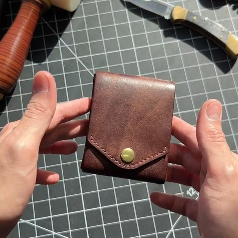 👜Vintage håndlaget lommebok i skin