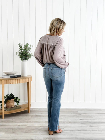Holy Grail Bootcut-jeans med magekontroll