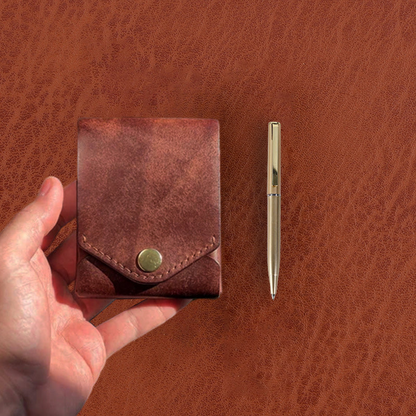 👜Vintage håndlaget lommebok i skin